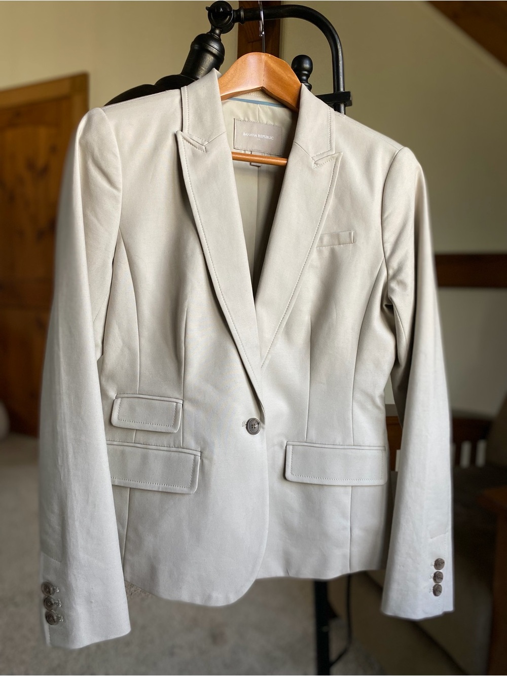 Banana Republic Tan Structured Single-Button Women’s Blazer